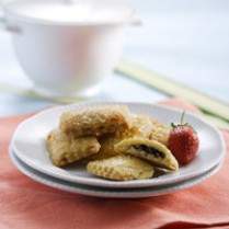 Cara membuat Choco And Nuts Pillow Cookies - Resep Masakan Rumahan