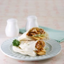 Cara membuat Pita Bread Fish Sandwich - Resep Masakan Rumahan