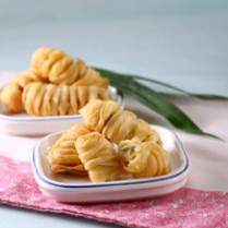 Cara membuat Pisang Keju Lilit Goreng - Resep Masakan Rumahan