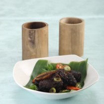 Cara membuat Iga Bumbu Keluak - Resep Masakan Rumahan