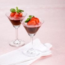 Cara membuat Choco Mousse Strawberry Yoghurt - Resep Masakan Rumahan