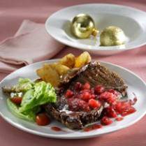 Cara membuat Beef Steak With Cranberries Sauce - Resep Masakan Rumahan