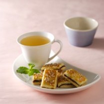Cara membuat Kue Kering Lapis Kurma - Resep Masakan Rumahan