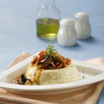 Cara membuat Ring Fettucini With Chicken & Mushroom Sauce - Resep Masakan Rumahan