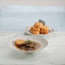 Cara membuat Onion Beef Soup - Resep Masakan Rumahan
