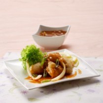 Cara membuat Ikan Goreng Tepung Saus Asam Manis - Resep Masakan Rumahan