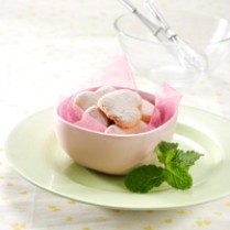 Cara membuat Strawberry Heart Snow - Resep Masakan Rumahan