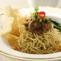 Cara membuat Mi Ayam Kuah Lontong Balap - Resep Masakan Rumahan