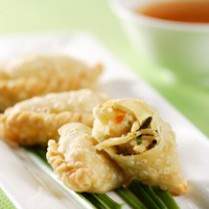 Cara membuat Pastel Goreng Rebung - Resep Masakan Rumahan