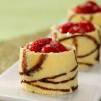 Cara membuat Strawberry Mini Roll - Resep Masakan Rumahan