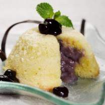 Cara membuat Vanilla Cake With Blueberry Filling - Resep Masakan Rumahan