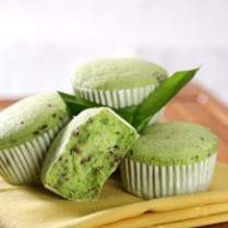 Cara membuat Bolu Kukus Pandan Tape Ketan Hitam - Resep Masakan Rumahan