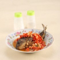 Cara membuat Pecak Ikan Mas - Resep Masakan Rumahan