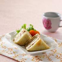 Cara membuat Roti Lapis Kornet Sayuran - Resep Masakan Rumahan