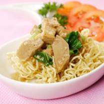 Cara membuat Mi Garing Siram Pedas - Resep Masakan Rumahan