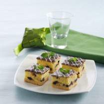 Cara membuat Cake Potong Alas Kacang - Resep Masakan Rumahan