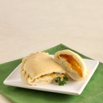 Cara membuat Pizza Calzone Krim Jagung - Resep Masakan Rumahan