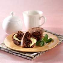 Cara membuat Cake Cokelat Kacang Isi Vla Durian - Resep Masakan Rumahan