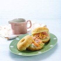 Cara membuat Donat Keju Isi Salad - Resep Masakan Rumahan