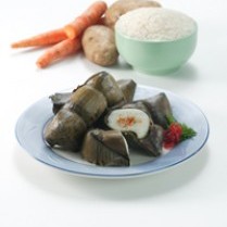 Cara membuat Lontong Isi Ayam Kari - Resep Masakan Rumahan