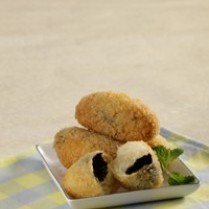 Cara membuat Roti Goreng Isi Cokelat - Resep Masakan Rumahan