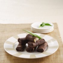 Cara membuat Dadar Gulung Cokelat - Resep Masakan Rumahan