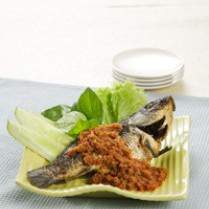 Cara membuat Sambal Cobek Ikan Mas - Resep Masakan Rumahan