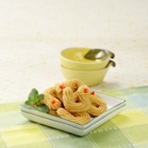 Cara membuat Semprit Vanili Kelapa - Resep Masakan Rumahan