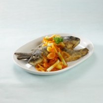 Cara membuat Ikan Mas Saus Acar Nanas - Resep Masakan Rumahan