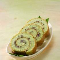 Cara membuat Bolu Gulung Tape Ketan Hitam - Resep Masakan Rumahan