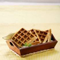 Cara membuat Wafel Pisang Kacang Berempah - Resep Masakan Rumahan