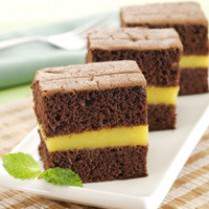 Cara membuat Cake Cokelat Lapis Mangga - Resep Masakan Rumahan