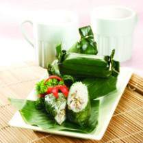 Cara membuat Lemper Tongkol Daun Labu - Resep Masakan Rumahan