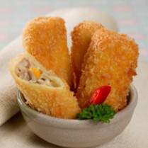 Cara membuat RISOLES BAWANG PUTIH JAGUNG AYAM - Resep Masakan Rumahan