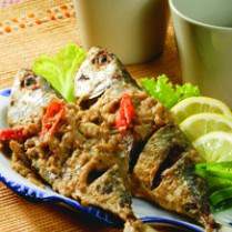 Cara membuat IKAN KEMBUNG BUMBU PUTIH - Resep Masakan Rumahan