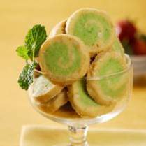 Cara membuat KUE KERING GULUNG KACANG PANDAN - Resep Masakan Rumahan