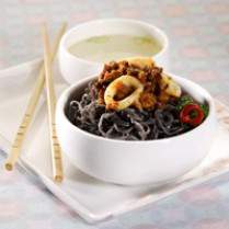 Cara membuat MI SEAFOOD CABAI KERING - Resep Masakan Rumahan