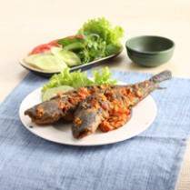 Cara membuat LELE PENYET SAMBAL PECAK - Resep Masakan Rumahan