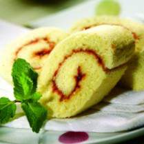 Cara membuat STRAWBERRY SWISS ROLL - Resep Masakan Rumahan