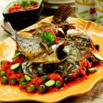 Cara membuat IKAN MUJAIR GORENG SAMBAL LEUNCA - Resep Masakan Rumahan