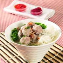 Cara membuat BAKSO DENGAN POTONGAN AMPELA AYAM - Resep Masakan Rumahan