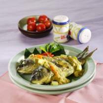 Cara membuat IKAN PANGGANG SIRAM BUMBU KUNING - Resep Masakan Rumahan