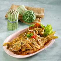 Cara membuat IKAN EKOR KUNING BUMBU KECOMBRANG - Resep Masakan Rumahan