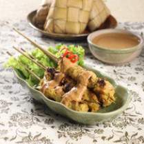 Cara membuat SATE AYAM GURIH KELAPA - Resep Masakan Rumahan