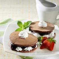 Cara membuat PANCAKE BLACKFOREST - Resep Masakan Rumahan