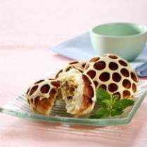 Cara membuat WHITE SKIN BREAD WITH CHEESE RAISIN FILLING - Resep Masakan Rumahan