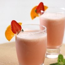 Cara membuat ORANGE AND STRAWBERRY SMOOTHIES - Resep Masakan Rumahan