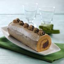 Cara membuat BOLU GULUNG MOKA ISI KRIM KURMA - Resep Masakan Rumahan