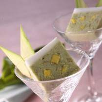 Cara membuat PUDING PANDAN KACANG HIJAU - Resep Masakan Rumahan