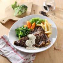 Cara membuat T BONE STEAK WITH WHITE SAUCE - Resep Masakan Rumahan